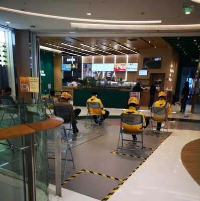 Miniatura: Restauracje w czasie epidemii. Tak środki...