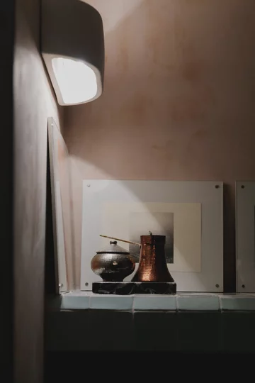 Śródziemnomorski klimat w pochmurnym Londynie, projekt Red Deer downloadfor.press, red deer