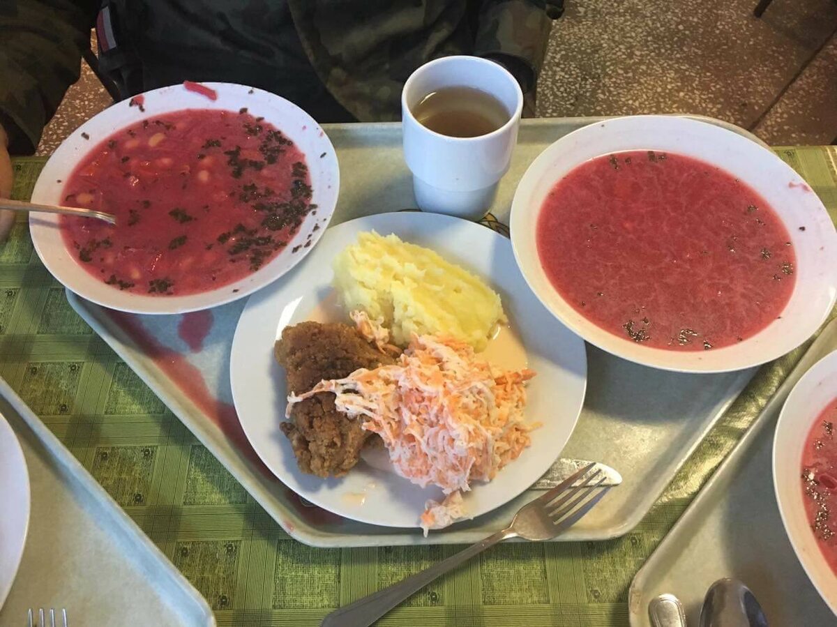 Posiłki przygotowywane dla polskich żołnierzy 
