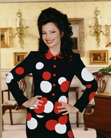 Fran Drescher jako Fran Fine w serialu „Pomoc domowa” (ang. „The Nanny”) 