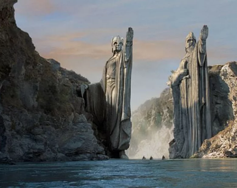 Miniatura: Węgry ostrzegają hobbitów przed powodzią