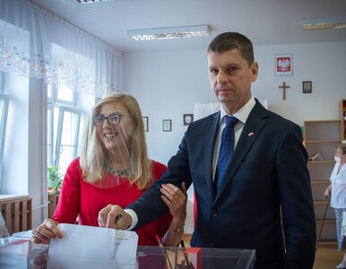 Miniatura: Wybory 2020. Minister bez maseczki wywołał...