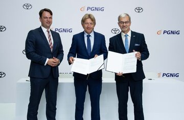 PGNiG podpisuje umowę o&nbsp;wsp&oacute;łpracy z&nbsp;Toyotą