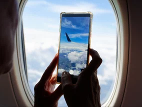 Miniatura: Nie wyłączysz telefonu w samolocie? Piloci...