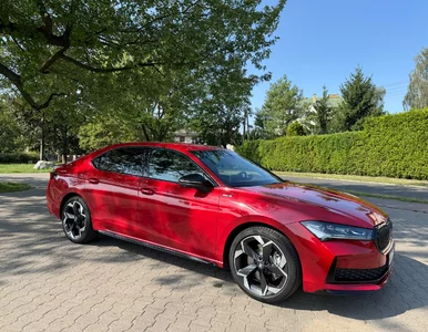 Miniatura: Lepiej uważaj na mandaty. Skoda Superb...