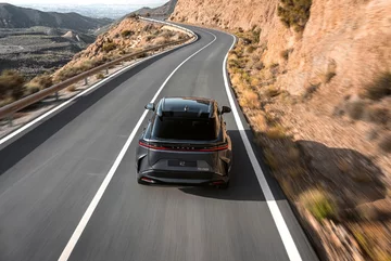 Lexus RZ 450e 