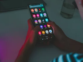 Miniatura: Najpopularniejsze smartfony 2026. Jeden z...
