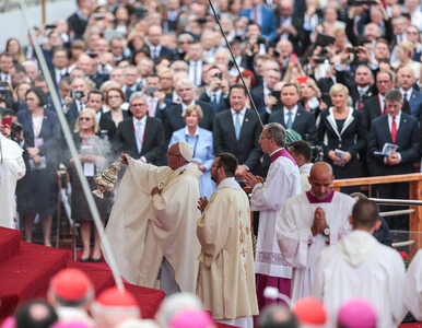 Miniatura: Rzecznik Watykanu skomentował upadek papieża