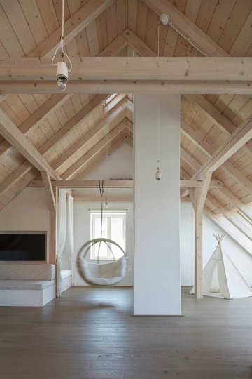 Renowacja podmiejskiego domku, projekt Kaa Studio Linka, forest, Kaa