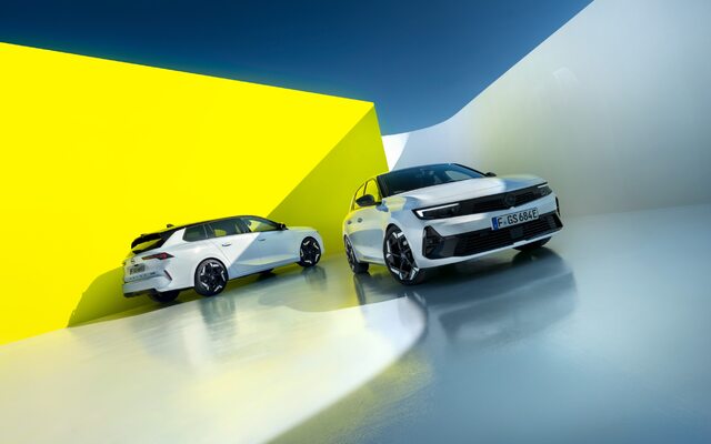 Miniatura: Opel Astra GSe i Astra Tourer GSe