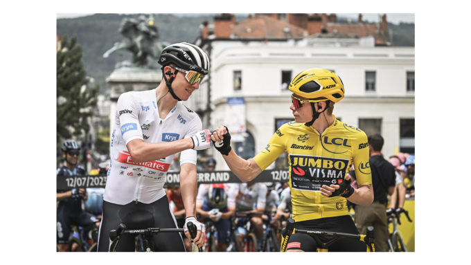 Tour de France 2023, etap 11, Clermont-Ferrand/Moulins (179,8
km), Tadej Pogacar i Jonas Vingegaard