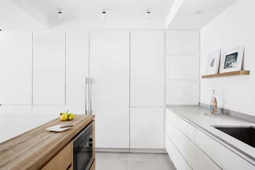 Mieszkanie w bieli, projekt Newsam Construction 2624-01, v2com