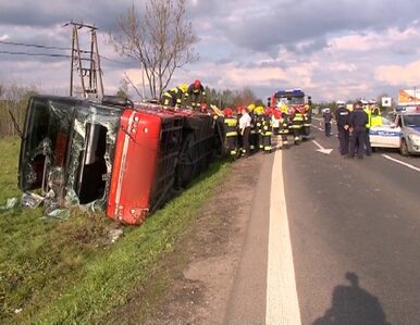 Miniatura: Wypadek autokaru w Ruścu pod Warszawą. 3...