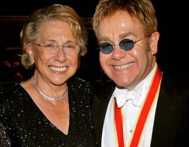 Miniatura: Elton John pożegnał swoją matkę. Zamieścił...