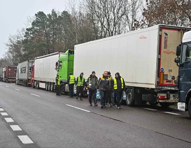 Miniatura: Ukraińcy na autostradzie ruszyli w stronę...