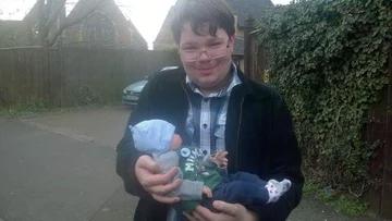 Natasha Harridge ze swoimi lalkami 