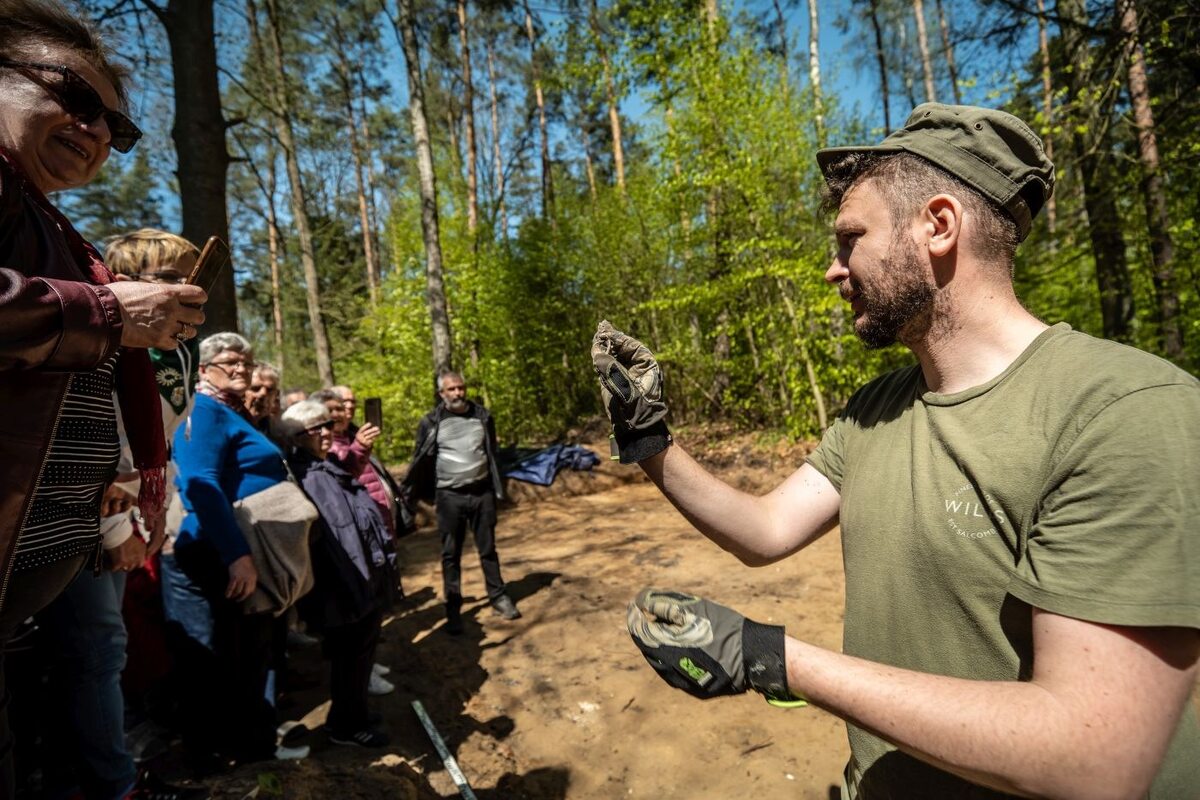 Odkrycie zbiorowej mogiły ofiar zbrodni w Lesie Szpęgawskim 