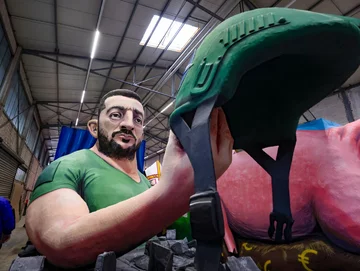 Platforma przygotowana na Różaną Paradę (2024 rok) 