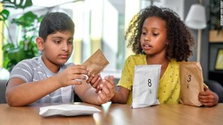 Nowe papierowe torebki Lego