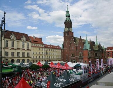 Miniatura: Wrocław: kibice winni zderzenia dwóch...