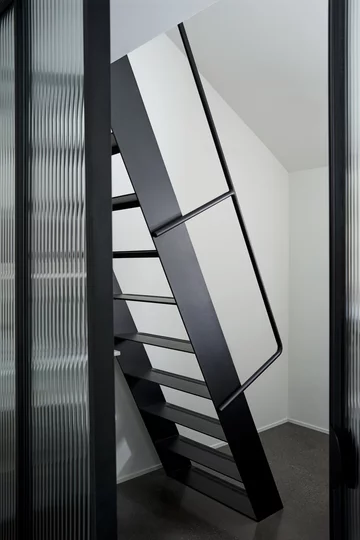 Dom rodzinny z ujeżdżalnią koni, projekt Atelier Barda v2com, 1677-04