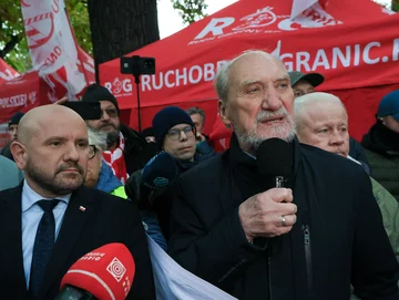 Protest przed siedzibą Trybunału Konstytucyjnego 