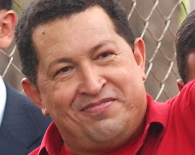 Miniatura: Chavez nie lubi sztucznych piersi