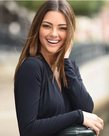 Demi-Leigh Nel-Peters 