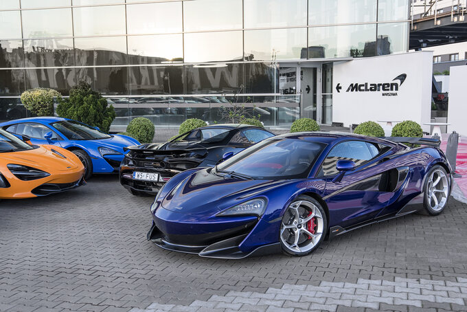 McLaren GT