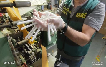 Podziemna fabryka papierosów zlikwidowana przez Guardia Civil 