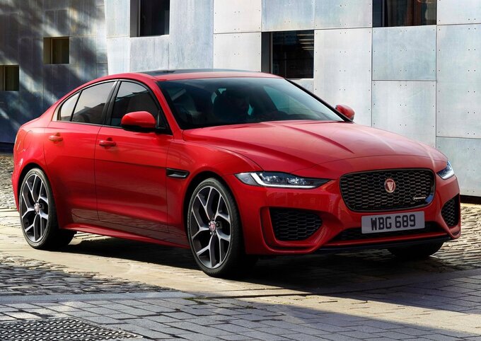 Jaguar XE