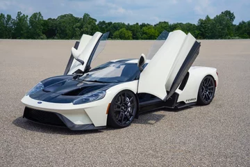 Ford GT Heritage Edition 