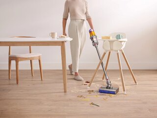 Dyson V12s Detect Slim Submarine™ to najlżejszy bezprzewodowy odkurzacz marki Dyson