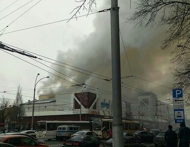 Miniatura: Tragiczny pożar centrum handlowego w...