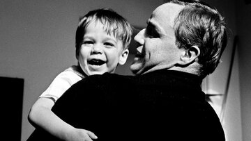 &bdquo;Marlon Brando o&nbsp;sobie&rdquo; / &bdquo;Listen to&nbsp;Me Marlon&rdquo; (2015)
