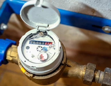 Miniatura: Mróz zniszczy wodomierz, a rachunek...