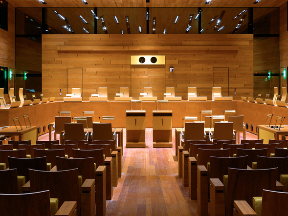 Polska do TSUE przeciw zakazowi rejestracji aut spalinowych. Szczegóły...