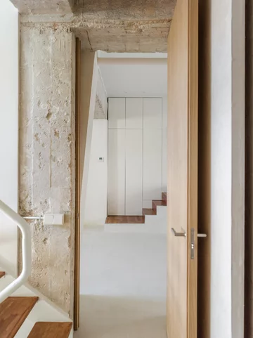Minimalistyczne mieszkanie, projekt Jorge Borondo + Ana Petra Moriyón 