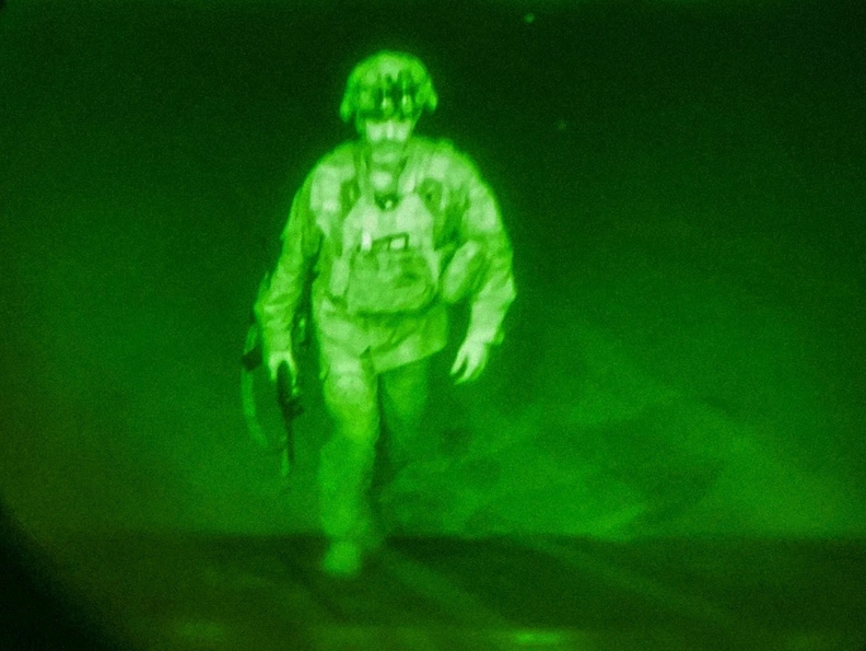 Był ostatnim amerykańskim żołnierzem w Afganistanie. Teraz przybył do...