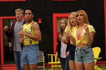 Kadr z&nbsp;filmu &bdquo;Dziewczyny śmierci&rdquo; / &bdquo;The Final Girls&rdquo; (2015)