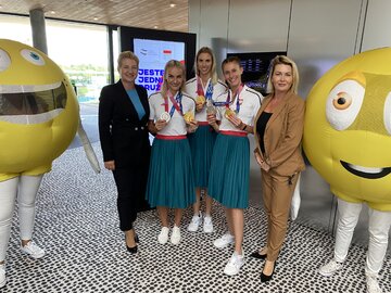 Polskie lekkoatletki, podw&oacute;jne medalistki olimpijskie w&nbsp;Renaissance Warsaw Airport Hotel