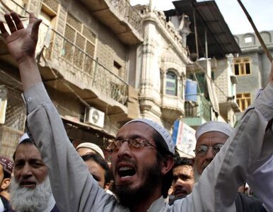 Miniatura: Pakistan: samobójczy zamach bombowy. 22...