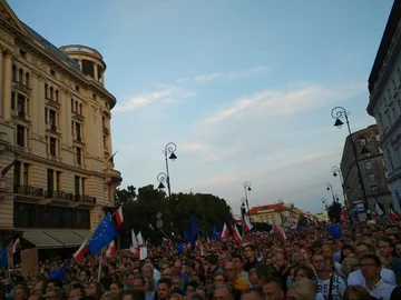 Protest przed Pałacem Prezydenckim 