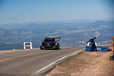 Ford F-150 Lightning SuperTruck zdobył Pikes Peak