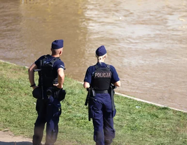 Miniatura: Tajemnicza śmierć pod Warszawą. Ciało...