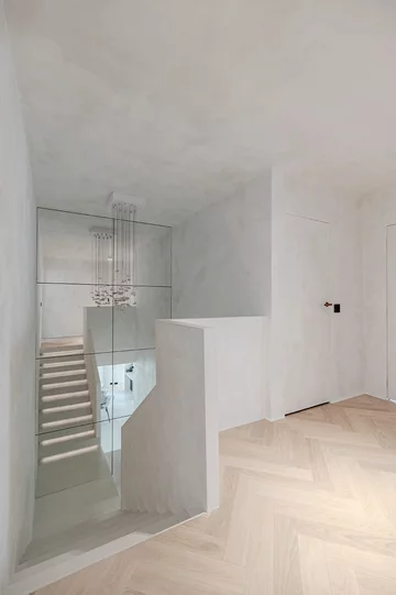 Dom słynnych influencerów: nowoczesne wnętrza pełne komfortu, elegancji i technologii 