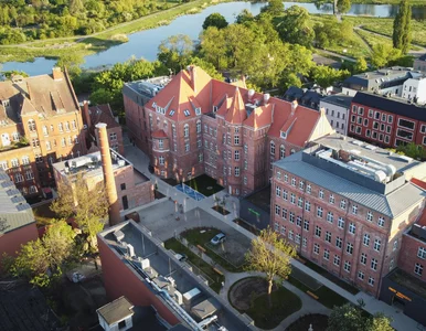 Miniatura: ARCHE Dwór Uphagena Gdańsk – historia,...