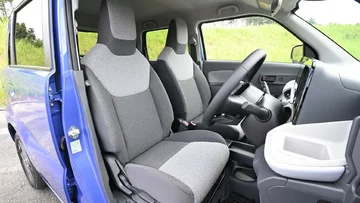 Suzuki e-Sky 2027 Suzuki e-SKY niedługo trafi do Polski.