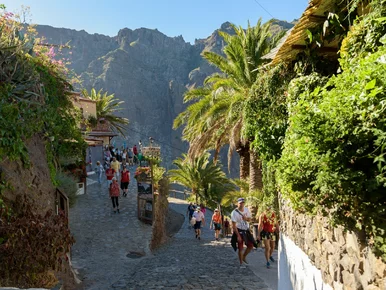 Miniatura: Turyści wybierają bezpieczne kierunki....