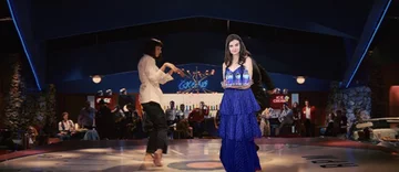 Mem z FIJI Water Girl 